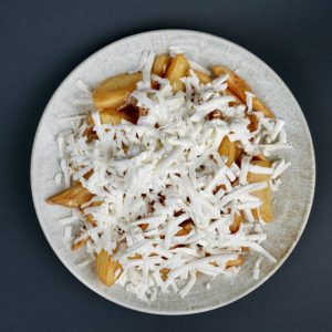 Пържени картофи със сирене